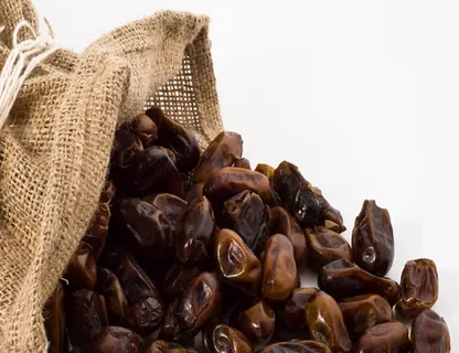 خرما مضافتی صادراتی با بسته بندی استاندارد جهانی